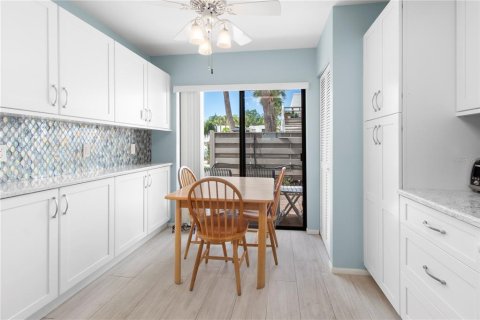 Villa ou maison à vendre à Bradenton, Floride: 3 chambres, 151.62 m2 № 2405456 - photo 13