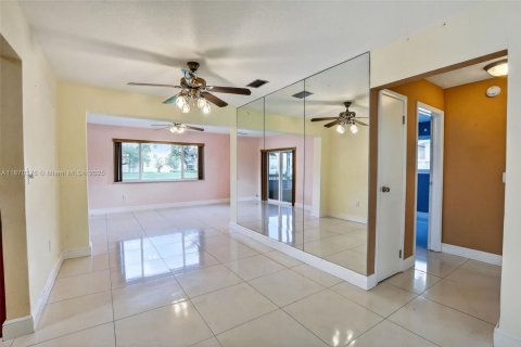 Villa ou maison à vendre à Sunrise, Floride: 3 chambres, 144 m2 № 1896067 - photo 8