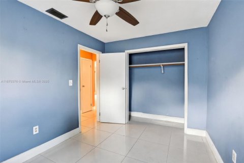 Villa ou maison à vendre à Sunrise, Floride: 3 chambres, 144 m2 № 1896067 - photo 18