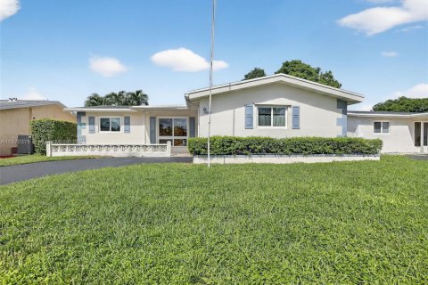 Villa ou maison à vendre à Sunrise, Floride: 3 chambres, 144 m2 № 1896067 - photo 1