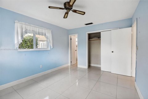 Villa ou maison à vendre à Sunrise, Floride: 3 chambres, 144 m2 № 1896067 - photo 24