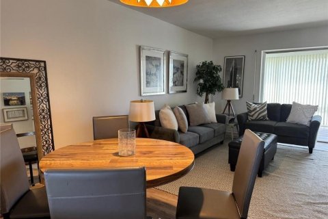 Condo in Naples, Florida, 2 bedrooms  № 1853844 - photo 2