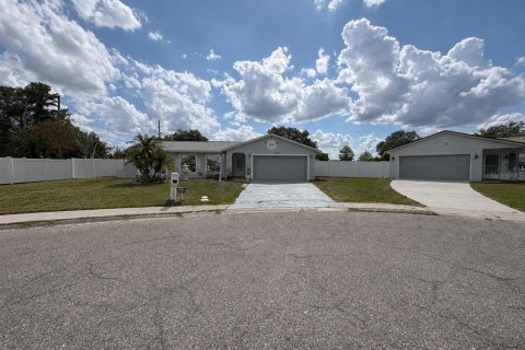 Villa ou maison à Orlando, Floride 4 chambres, 138.89 m2 № 2215431