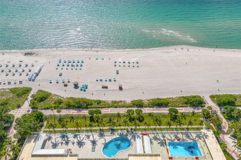 Condominio en venta en Miami Beach, Florida, 48.12 m2 № 1961304 - foto 25