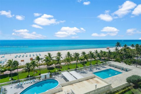 Condominio en venta en Miami Beach, Florida, 48.12 m2 № 1961304 - foto 6