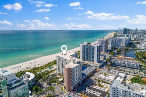 Condominio en venta en Miami Beach, Florida, 48.12 m2 № 1961304 - foto 3
