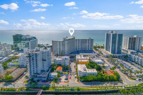 Condominio en venta en Miami Beach, Florida, 48.12 m2 № 1961304 - foto 2