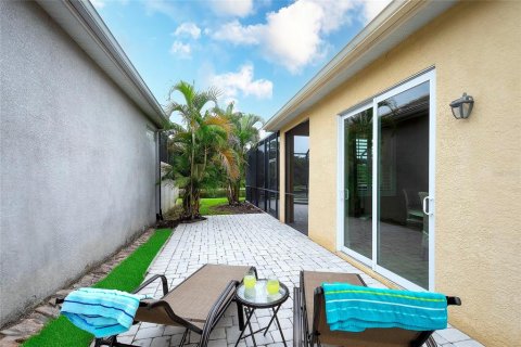House in Bradenton, Florida 2 bedrooms, 166.3 sq.m. № 1910682 - photo 27