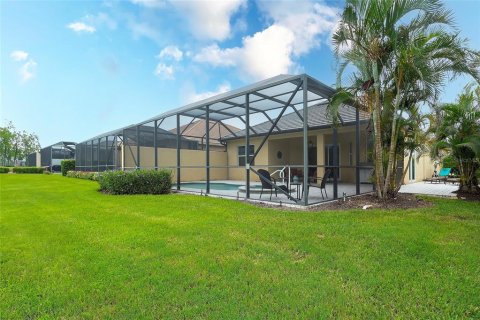 House in Bradenton, Florida 2 bedrooms, 166.3 sq.m. № 1910682 - photo 28