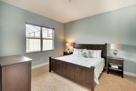 House in Bradenton, Florida 2 bedrooms, 166.3 sq.m. № 1910682 - photo 14