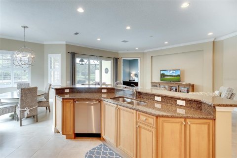 House in Bradenton, Florida 2 bedrooms, 166.3 sq.m. № 1910682 - photo 11