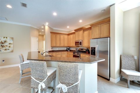 House in Bradenton, Florida 2 bedrooms, 166.3 sq.m. № 1910682 - photo 9
