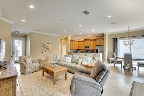 House in Bradenton, Florida 2 bedrooms, 166.3 sq.m. № 1910682 - photo 6