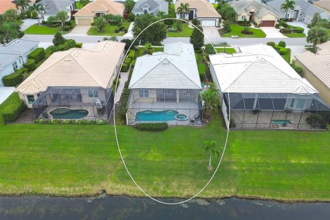 House in Bradenton, Florida 2 bedrooms, 166.3 sq.m. № 1910682 - photo 29