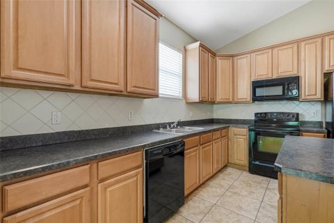 Casa en venta en New Port Richey, Florida, 4 dormitorios, 267.74 m2 № 2238658 - foto 15
