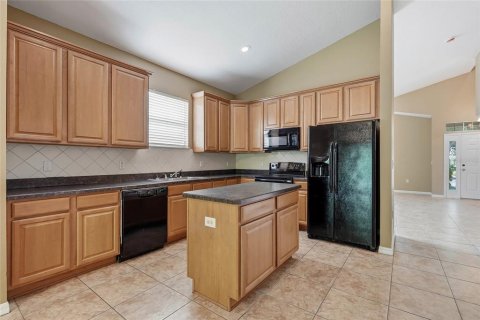 Casa en venta en New Port Richey, Florida, 4 dormitorios, 267.74 m2 № 2238658 - foto 13