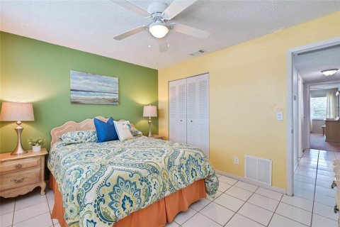 Condominio en venta en Saint Petersburg, Florida, 2 dormitorios, 112.41 m2 № 1755595 - foto 14