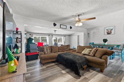 Villa ou maison à vendre à Leesburg, Floride: 3 chambres, 116.22 m2 № 2142585 - photo 13