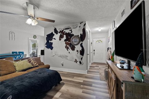 Villa ou maison à vendre à Leesburg, Floride: 3 chambres, 116.22 m2 № 2142585 - photo 14