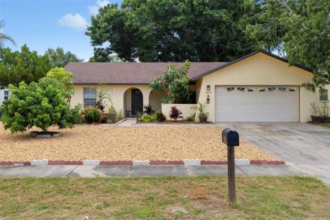 Casa en Bradenton, Florida 3 dormitorios, 116.41 m2 № 2364199