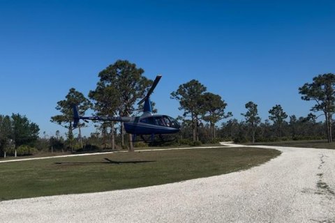 House in Myakka City, Florida 3 bedrooms, 130.43 sq.m. № 1005975 - photo 6