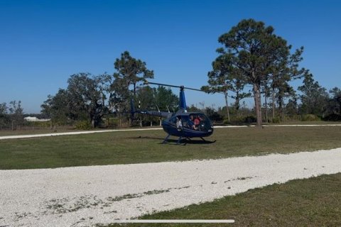 House in Myakka City, Florida 3 bedrooms, 130.43 sq.m. № 1005975 - photo 7