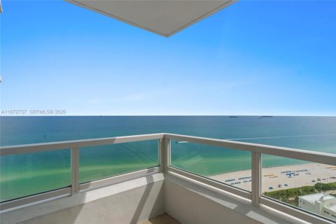 Copropriété à vendre à Miami Beach, Floride: 2 chambres, 138.98 m2 № 2154776 - photo 2