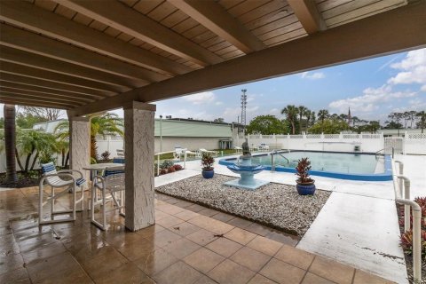 Condo in New Port Richey, Florida, 2 bedrooms  № 1904965 - photo 25