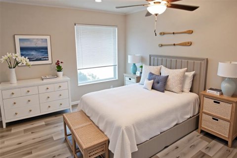 Condo in New Port Richey, Florida, 2 bedrooms  № 1904965 - photo 11