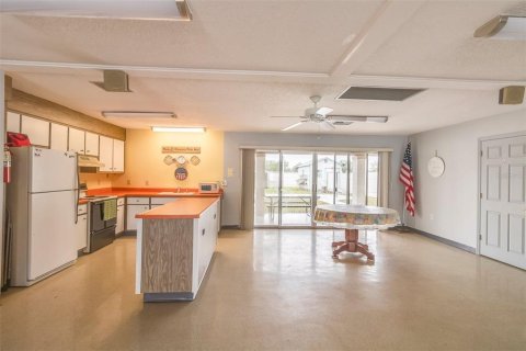 Condo in New Port Richey, Florida, 2 bedrooms  № 1904965 - photo 27