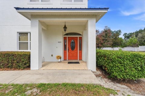 House in Lakeland, Florida 3 bedrooms, 280.94 sq.m. № 2094753 - photo 2
