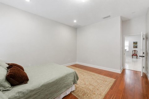 House in Lakeland, Florida 3 bedrooms, 280.94 sq.m. № 2094753 - photo 28