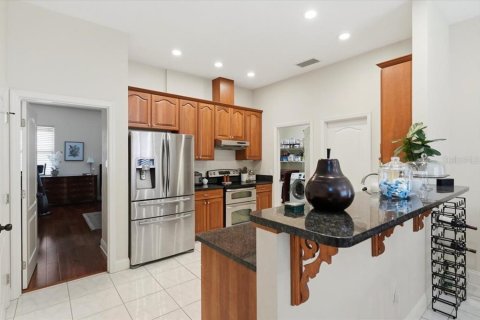 House in Lakeland, Florida 3 bedrooms, 280.94 sq.m. № 2094753 - photo 14
