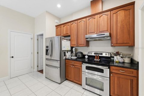 House in Lakeland, Florida 3 bedrooms, 280.94 sq.m. № 2094753 - photo 18