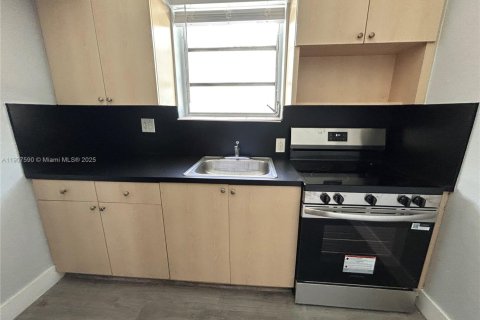 Appartement à louer à Miami Beach, Floride: 2 chambres, 74.32 m2 № 1964050 - photo 6