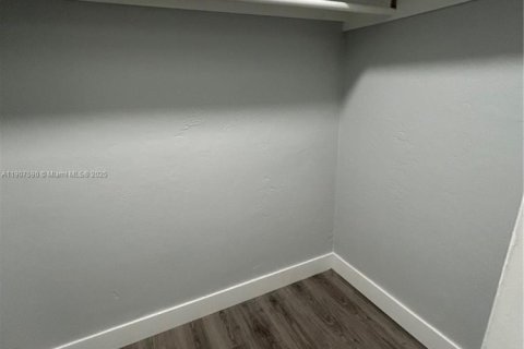 Appartement à louer à Miami Beach, Floride: 2 chambres, 74.32 m2 № 1964050 - photo 15