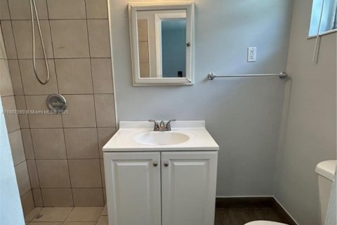 Appartement à louer à Miami Beach, Floride: 2 chambres, 74.32 m2 № 1964050 - photo 13