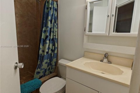 Condo in Miami, Florida, 2 bedrooms  № 2173744 - photo 28