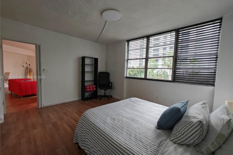 Condo in Miami, Florida, 2 bedrooms  № 2173744 - photo 22