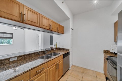 Condominio en alquiler en Sarasota, Florida, 2 dormitorios, 104.24 m2 № 1745312 - foto 18