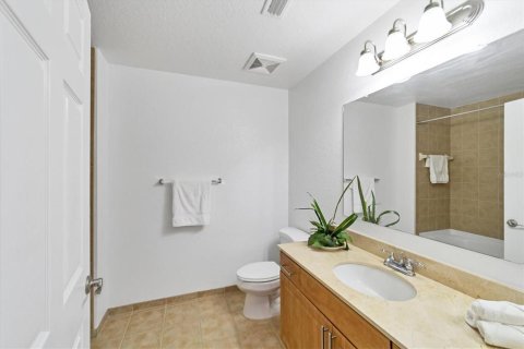Condominio en alquiler en Sarasota, Florida, 2 dormitorios, 104.24 m2 № 1745312 - foto 12
