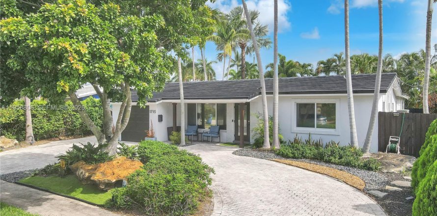 Дом в Окленд-Парк, Флорида 3 спальни, 145.02м2 № 2017557