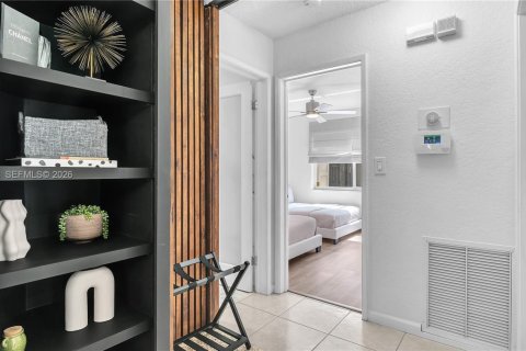 Снять в аренду виллу или дом в Окленд-Парк, Флорида 3 спальни, 145.02м2, № 2017557 - фото 8