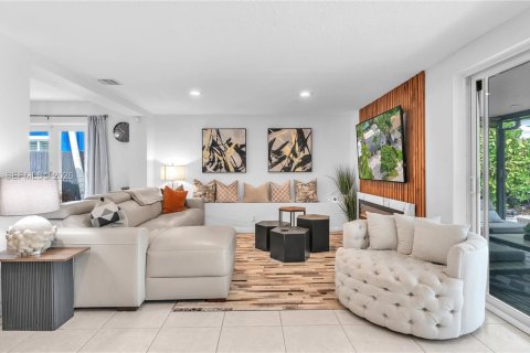 Снять в аренду виллу или дом в Окленд-Парк, Флорида 3 спальни, 145.02м2, № 2017557 - фото 15