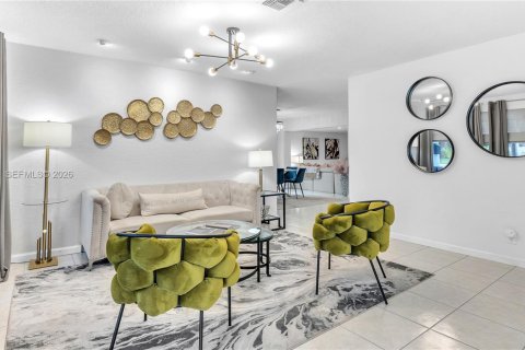 Снять в аренду виллу или дом в Окленд-Парк, Флорида 3 спальни, 145.02м2, № 2017557 - фото 5