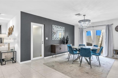 Снять в аренду виллу или дом в Окленд-Парк, Флорида 3 спальни, 145.02м2, № 2017557 - фото 11