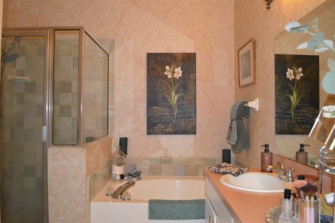 Villa ou maison à vendre à Wesley Chapel, Floride: 3 chambres, 157.47 m2 № 2142746 - photo 15
