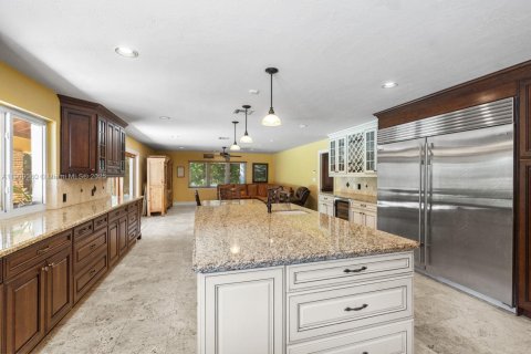 House in Pinecrest, Florida 5 bedrooms, 387.03 sq.m. № 1964414 - photo 20