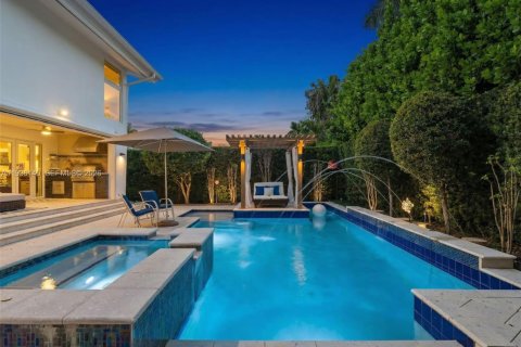 Villa ou maison à vendre à Bay Harbor Islands, Floride: 5 chambres, 465.35 m2 № 2008861 - photo 8