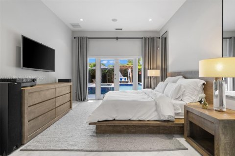 Villa ou maison à vendre à Bay Harbor Islands, Floride: 5 chambres, 465.35 m2 № 2008861 - photo 16